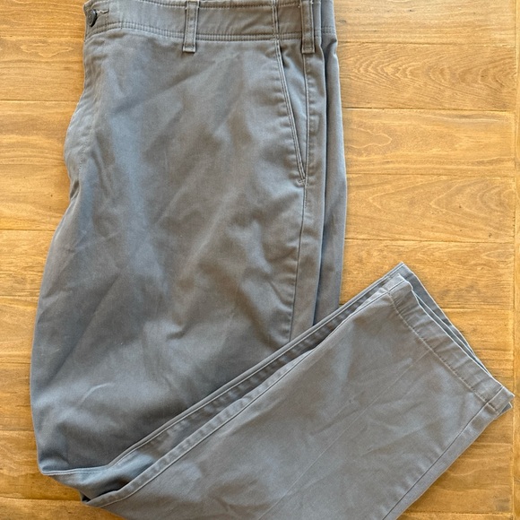 Lee Extreme Comfort MVP Grey Khaki Pants 42x32 - Picture 1 of 5